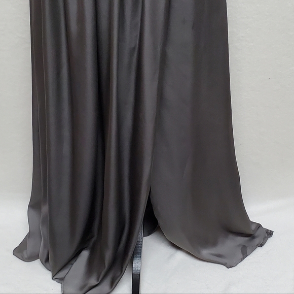 Vera Wang White Charcoal Satin Crepe One-Shoulder Belted Side Slit Formal Gown 8 - Picture 7 of 16